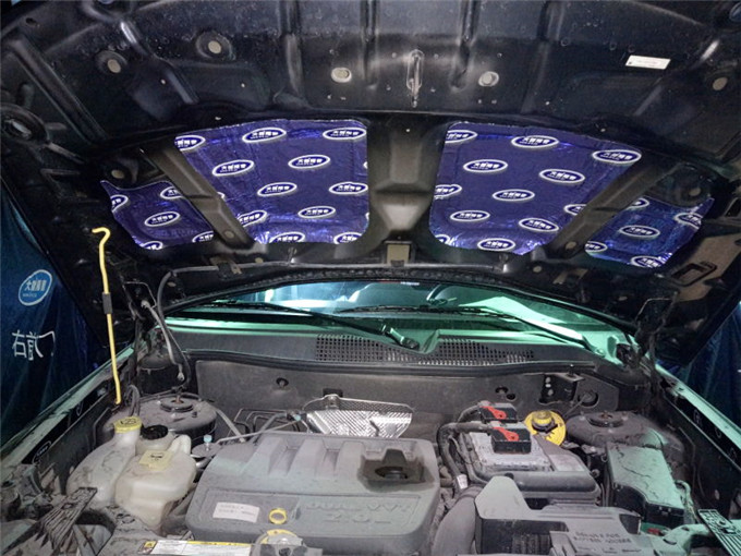 吉普指南者四门隔音,汉子也有柔情