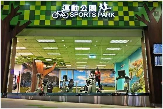 航班延误滞留机场,网曝航班延误