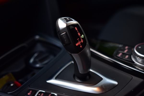 17年6万公里宝马318i时尚型,17款宝马318i时尚型测评