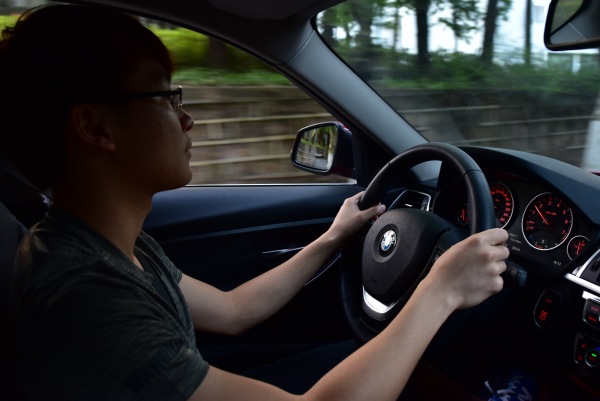 17年6万公里宝马318i时尚型,17款宝马318i时尚型测评