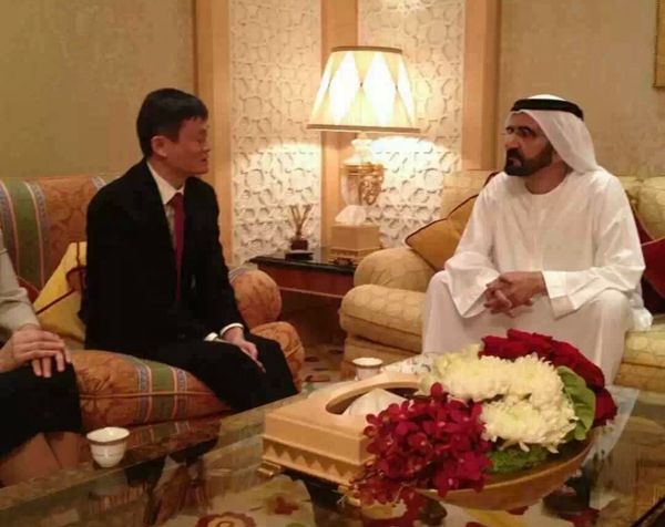 为了这张镶有333颗钻石的卡，迪拜酋长连老婆都可以不要！