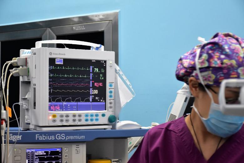 80多岁盆腔巨大囊肿能手术吗,81岁盆腔囊肿建议手术吗