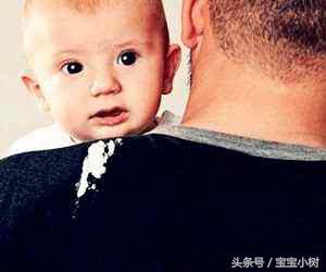 吐奶和幽门狭窄的区别,宝宝幽门狭窄导致吐奶咋治疗
