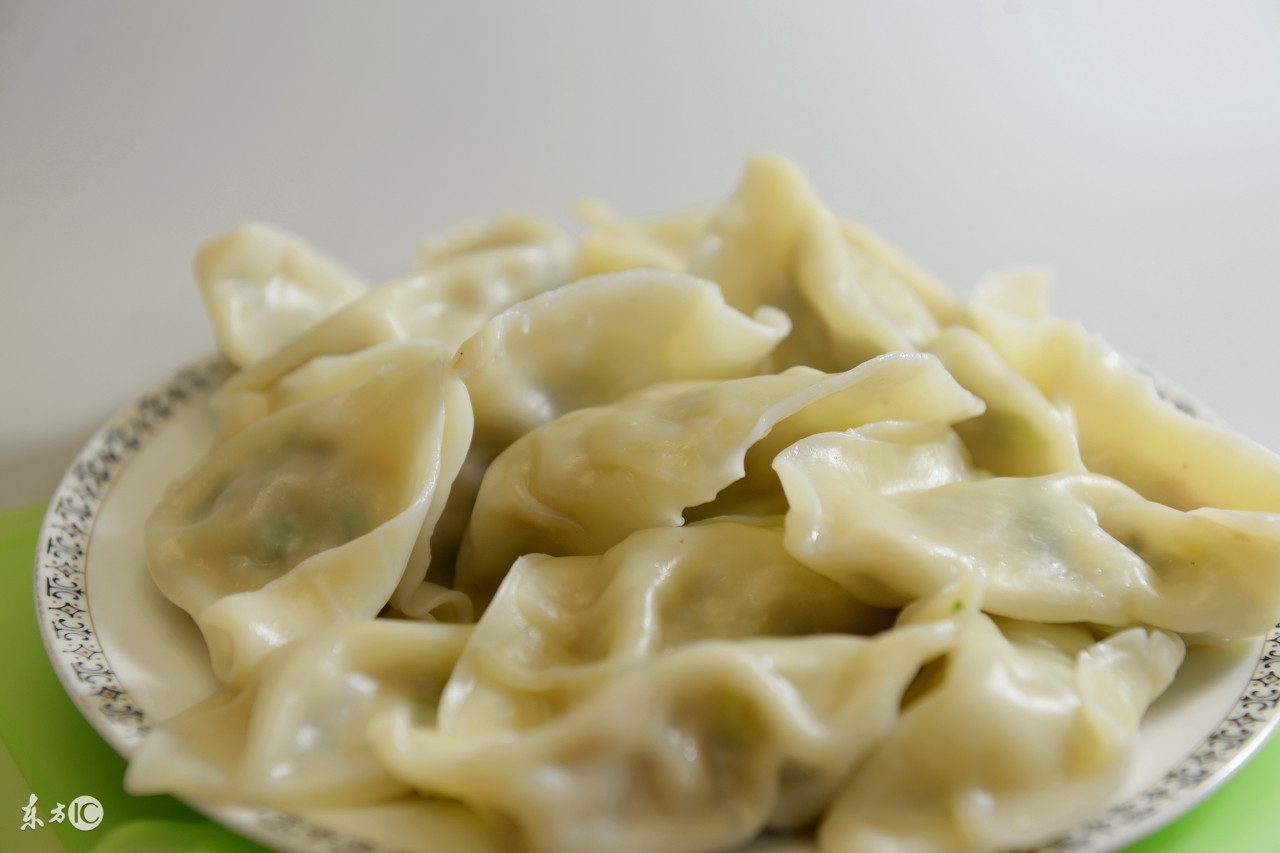 雪里红包饺子的家常做法,包鲅鱼饺子最正宗的做法