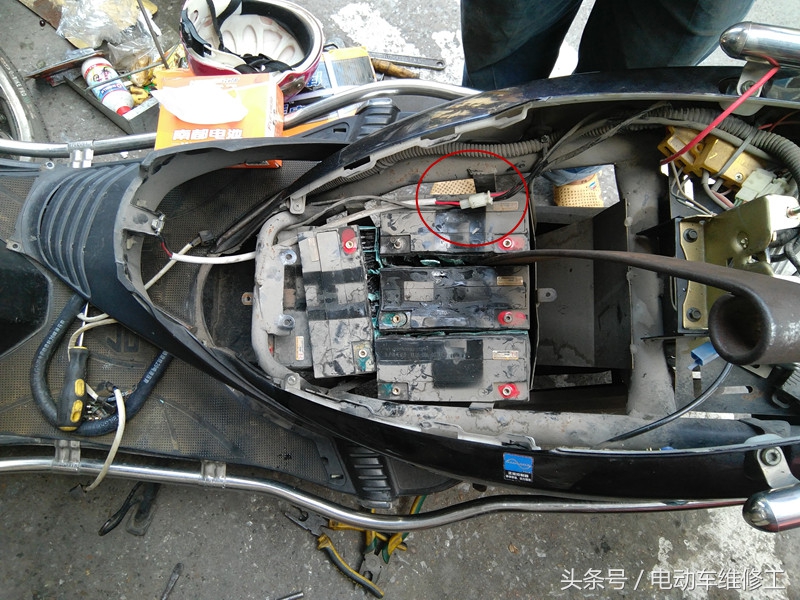 电动车铅酸电池长期亏电怎么激活,电动车电池亏电充不进去怎么激活