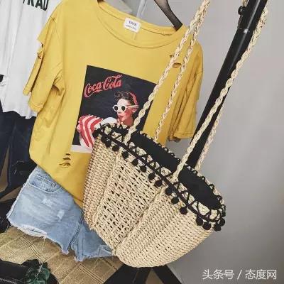 最近很火的草编包,比较定型的草编包
