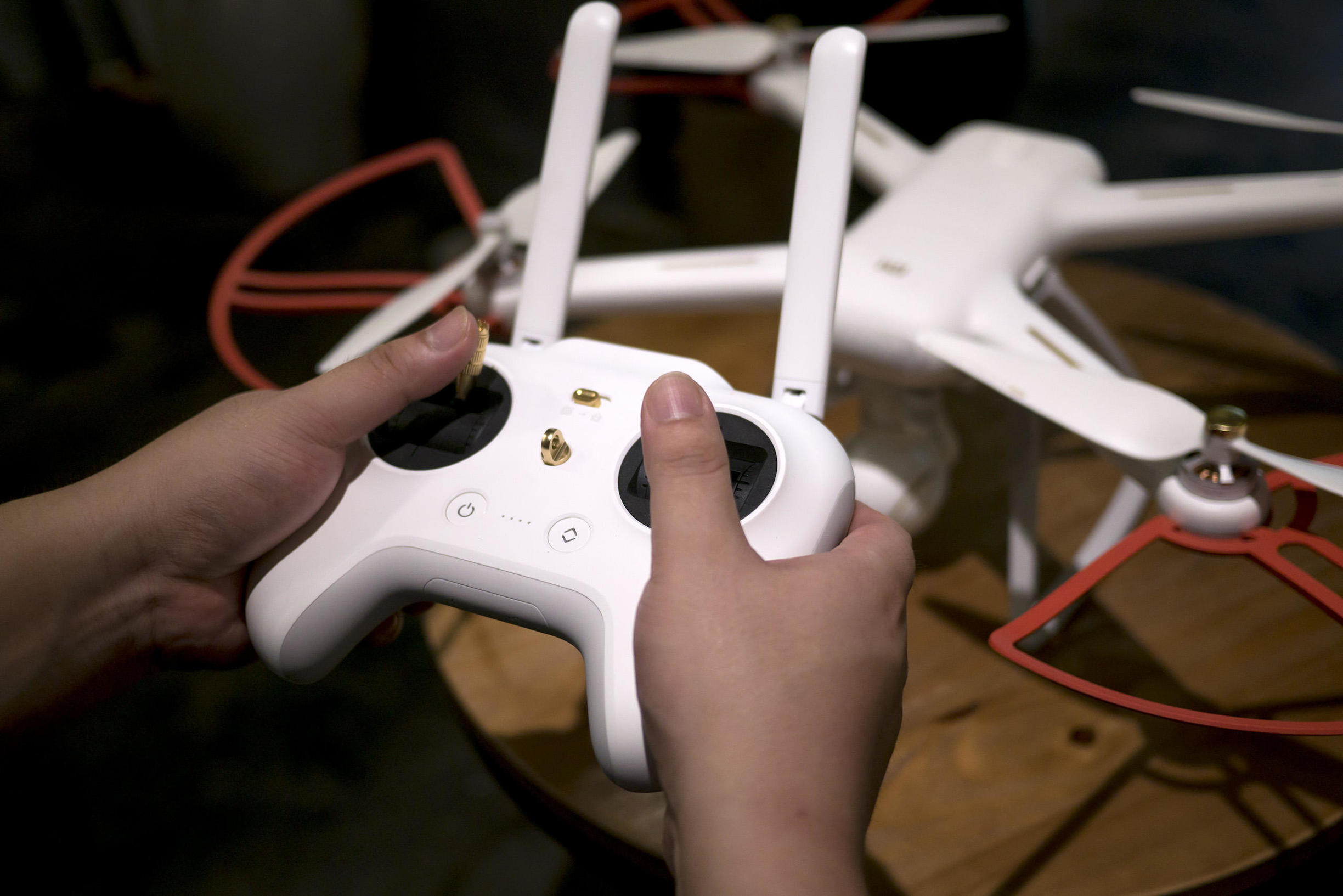 对标大疆m30t的无人机,小米无人机和大疆mini2