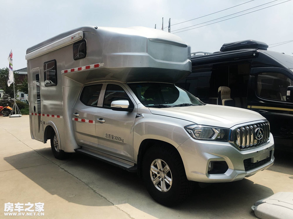 爱旅途大通t60四驱皮卡房车,新大通t60皮卡房车