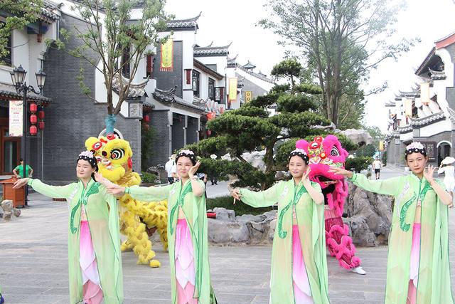 陶渊明桃花源记中的桃源,陶渊明诗中桃花源实景图片