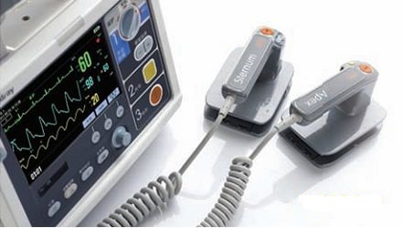 一直被误解为“凶器”，如今它终于走上广州街头