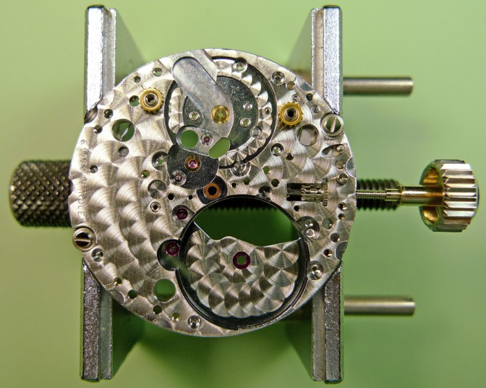 劳力士3135机芯详细数据,劳力士3135机芯对比eta2824机芯