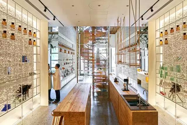 三代医药世家传人,90后帅哥开出中国最美药店,让看病不再可怕