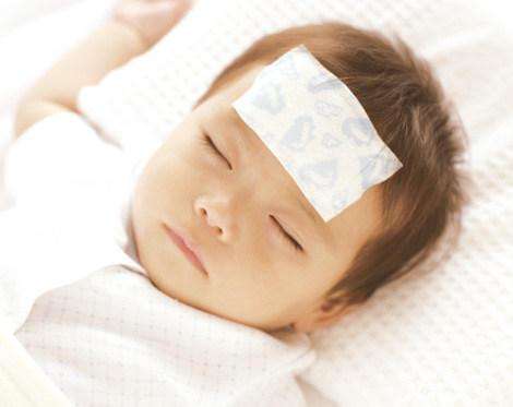 体温一天在35.6到37.4度正常吗,宝宝温度一直在37.3左右是咋回事