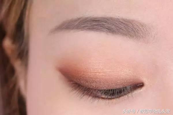 头发长了不要剪，简单做一款打毛花苞头，女神气质十足！