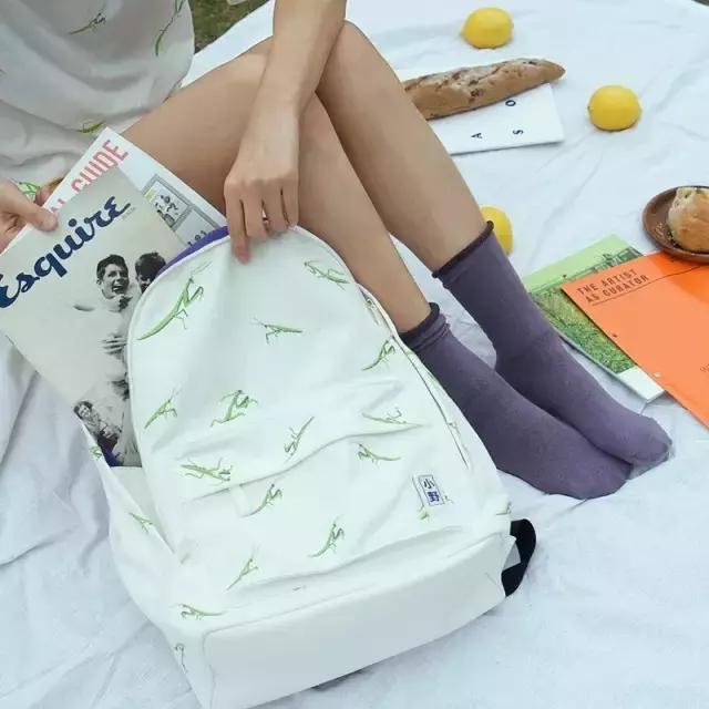 这款唐嫣同款的包包是什么牌子的,唐嫣杨幂同款包