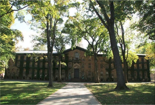 聘请清华女神颜宁为终身讲座教授的美国普林斯顿大学什么来头？