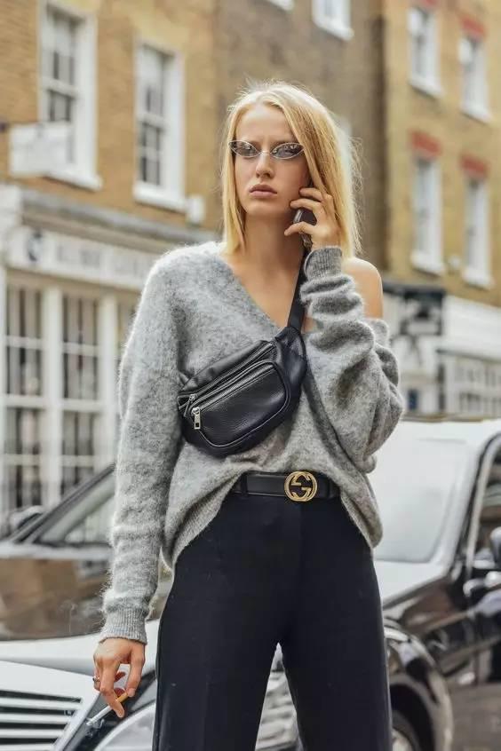 你花1000块买的包，背上却像卖菜的