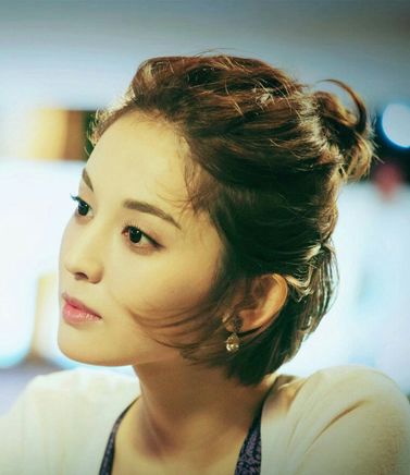 梨花头发型中长发卷发,气质中分丸子头发型教程