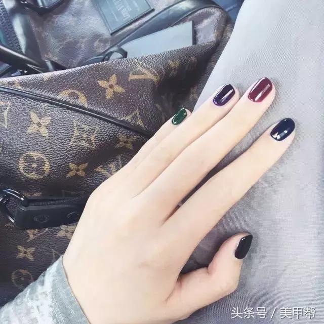 真人美甲款式视频,真实试色美甲