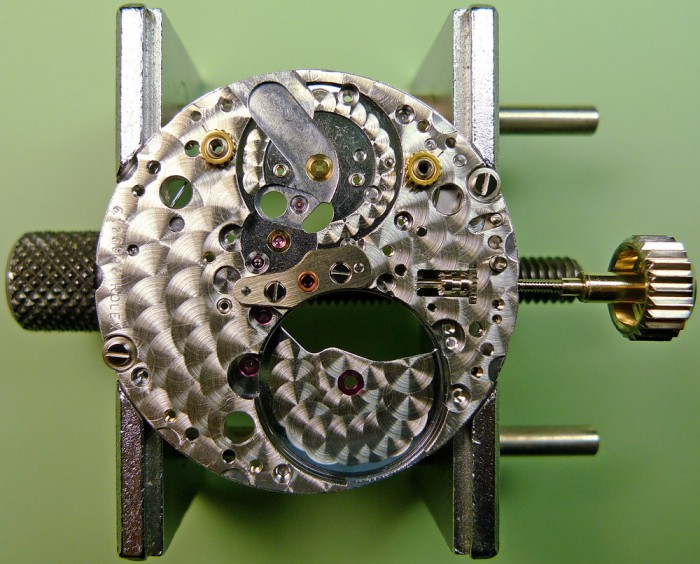 劳力士3135机芯详细数据,劳力士3135机芯对比eta2824机芯