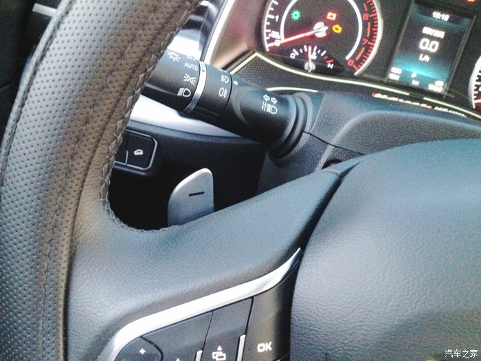 哈弗h6后备箱怎么从内部打开图解,2015款哈弗h6引擎盖怎么打开