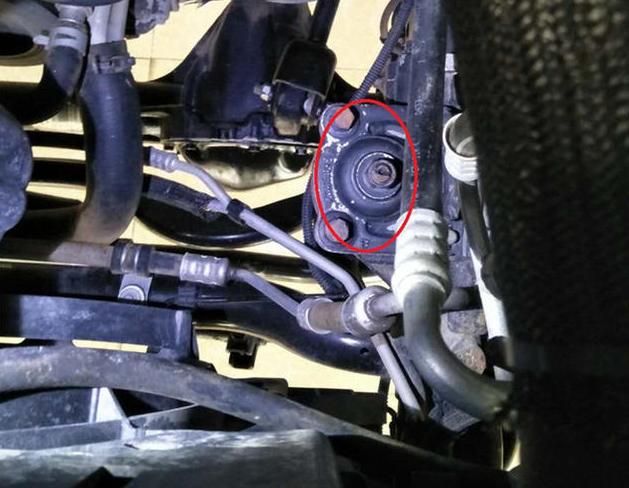 老款吉普牧马人值得买吗,吉普牧马人2.0t原厂越野评测