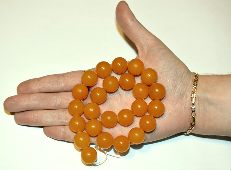 琥珀蜜蜡怎么鉴定真假图片视频,波罗的海蜜蜡手串真假鉴别