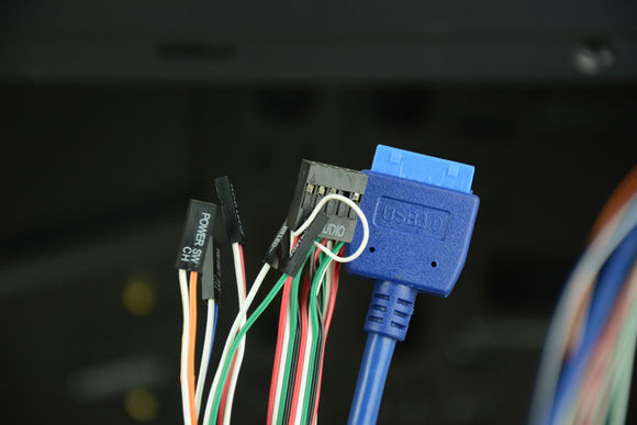 钢化玻璃加成，橙派锋尚A6机箱重塑机箱选择