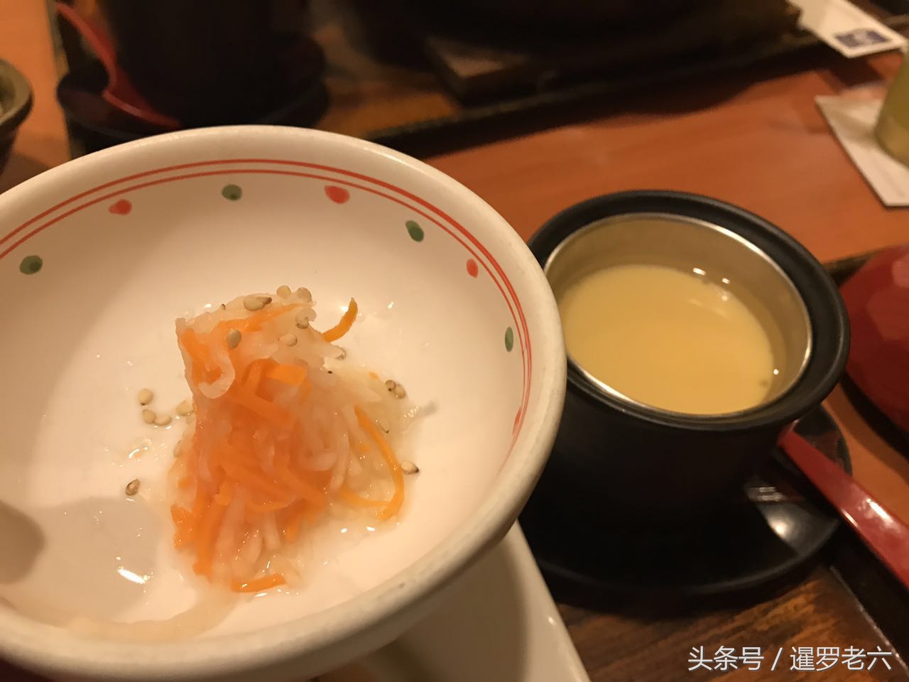 泰国吃炸鸡,泰国美食3元炸鸡