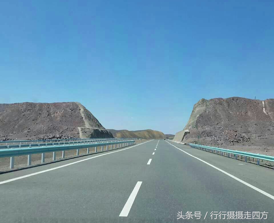 重庆自驾新疆南疆北疆大环线,进疆自驾游真实感受