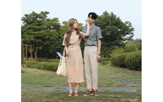 网红是怎么卖衣服的,网红卖衣服现状