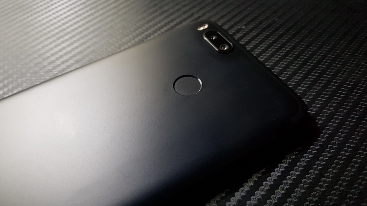 红米note5和小米5x哪个好,小米5x详细评测