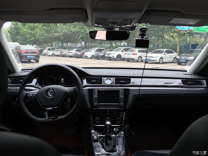 帕萨特330tsi精英版驾驶体验,帕萨特330tsi普通精英版评测
