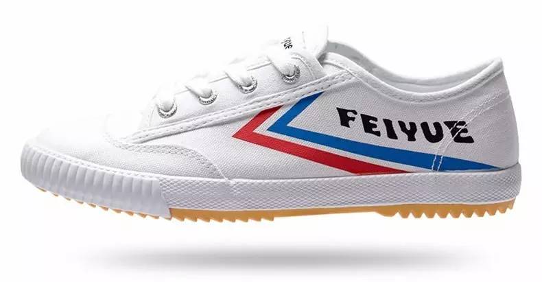 宋茜杨洋合作过吗,这些包装土到掉渣的国货