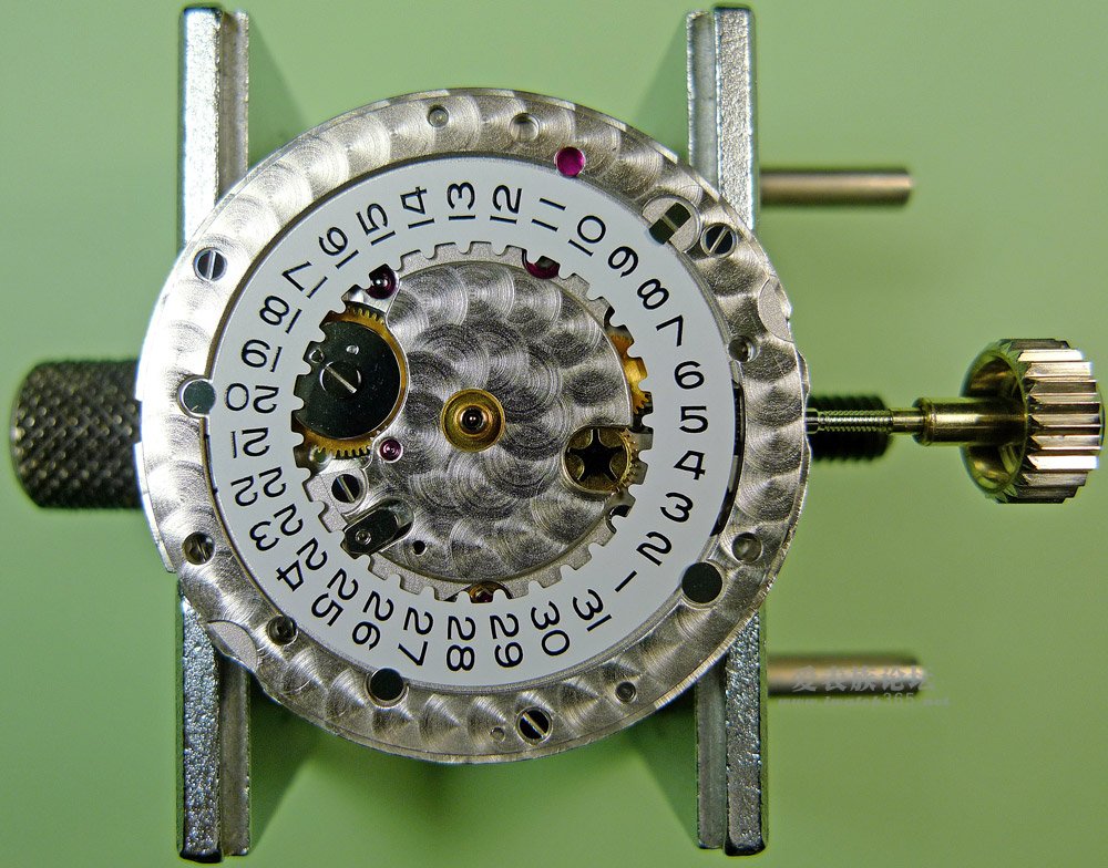 劳力士3135机芯详细数据,劳力士3135机芯对比eta2824机芯