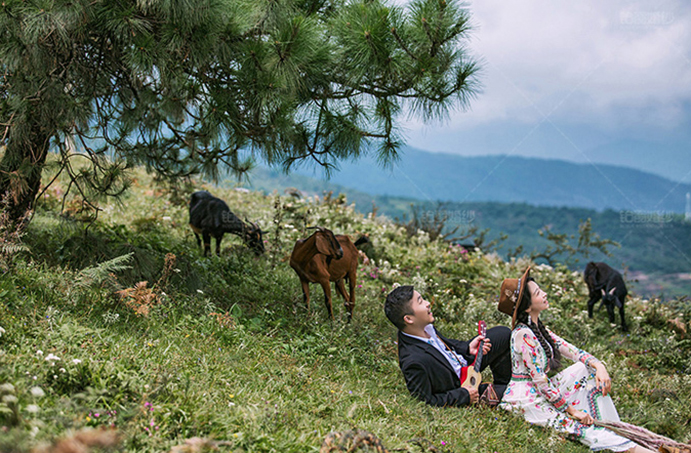 拍婚纱照的十种姿势,拍婚纱照唯美姿势的摆法