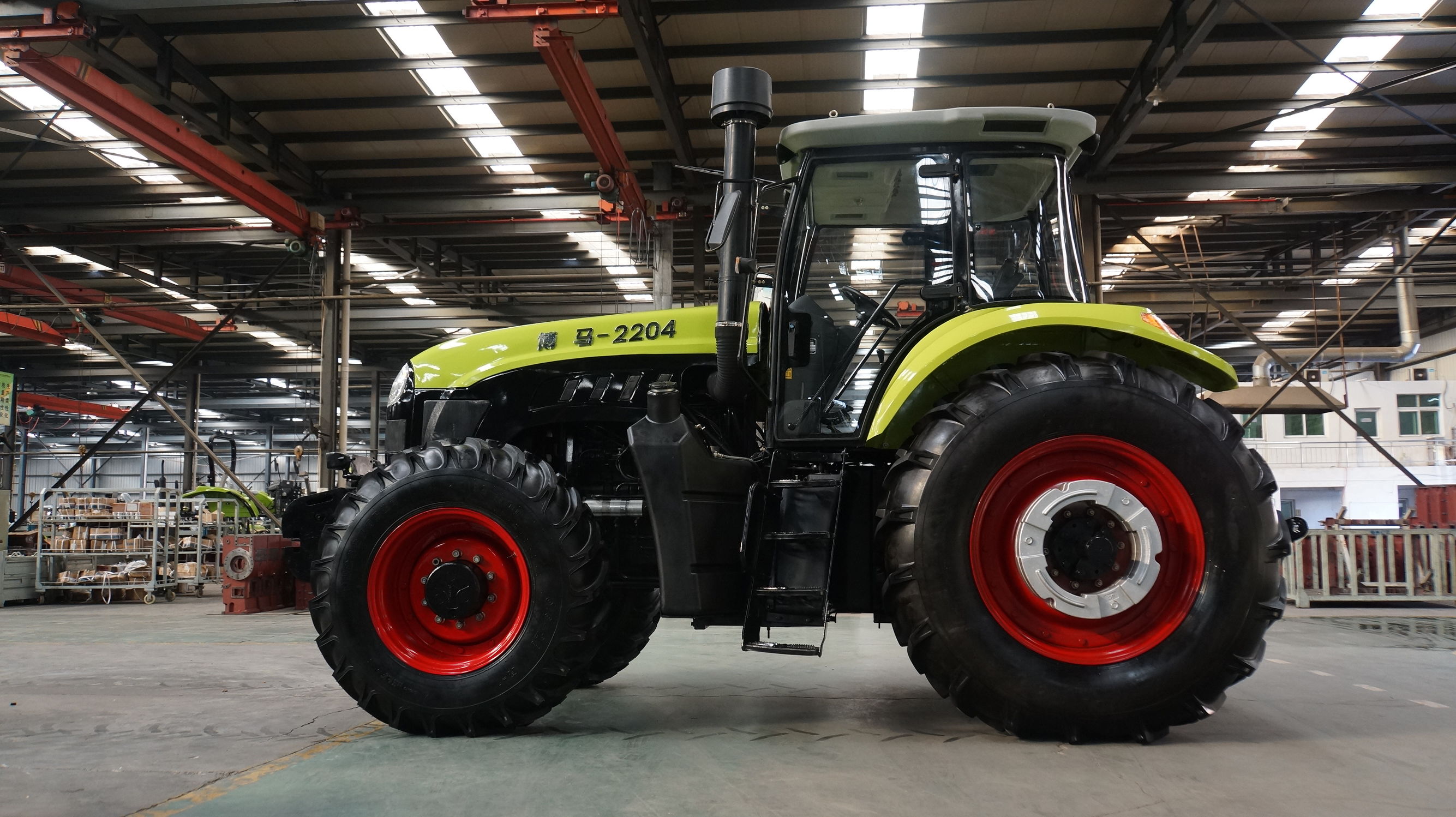 四大品牌704拖拉机什么价格,2204拖拉机哪个品牌好一点