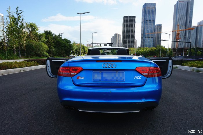 运动感很强新款奥迪s5敞篷版实车,性能和买菜兼顾的2018款奥迪s5