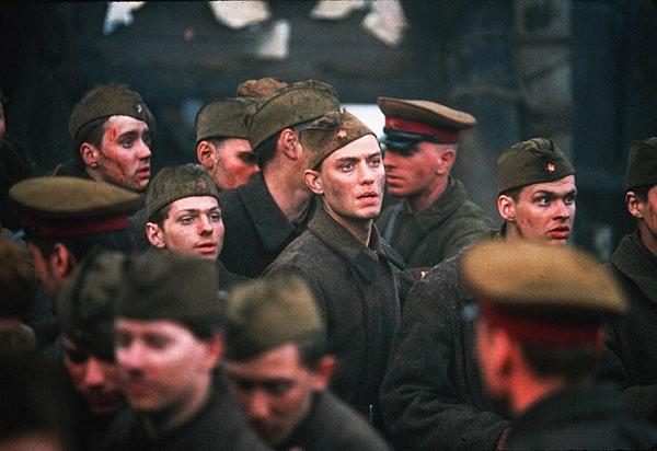 英姿飒爽，那些穿军装迷死人的男神们