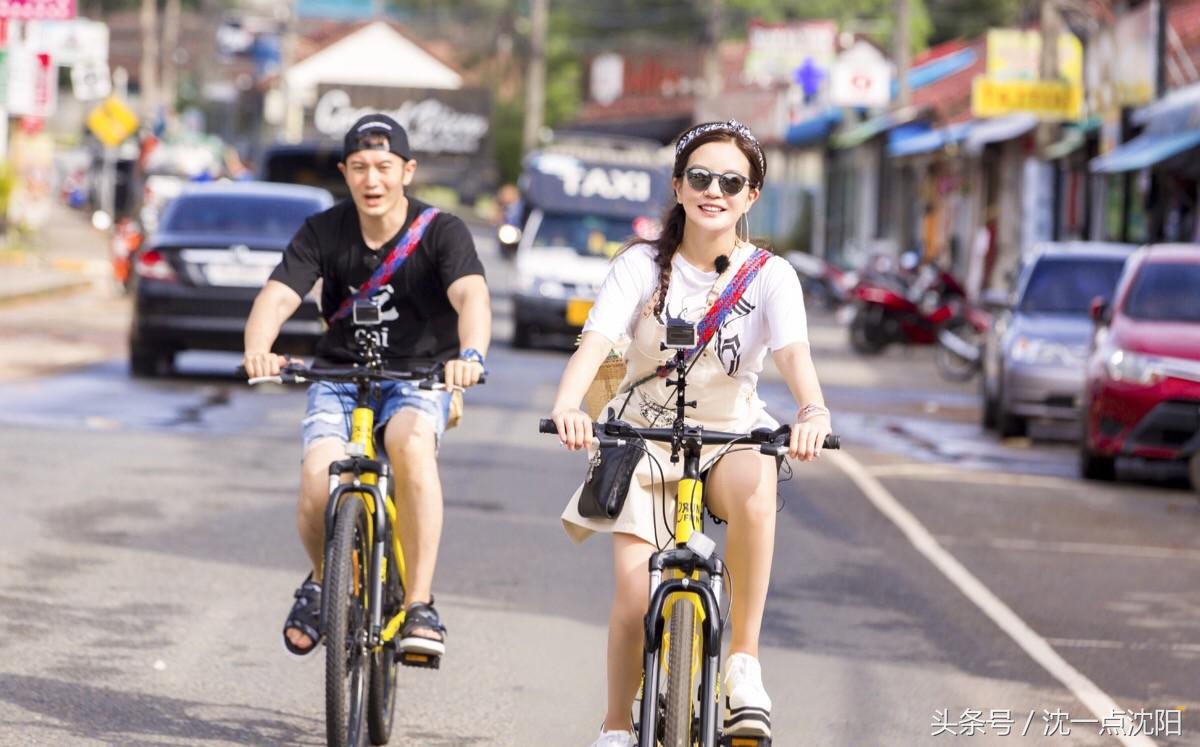 赵薇黄晓明还是在一起了，还开了一家骨骼清奇的中餐厅！