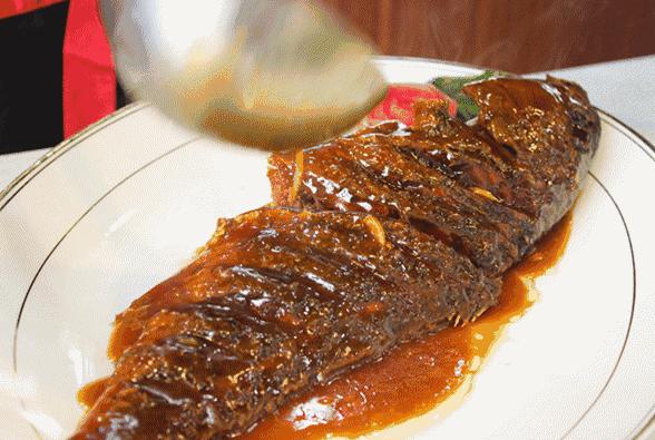 赵薇黄晓明还是在一起了，还开了一家骨骼清奇的中餐厅！