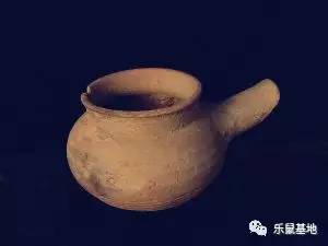 尽管经历了千百年，但你依然不能抵挡砂锅的醇香诱惑