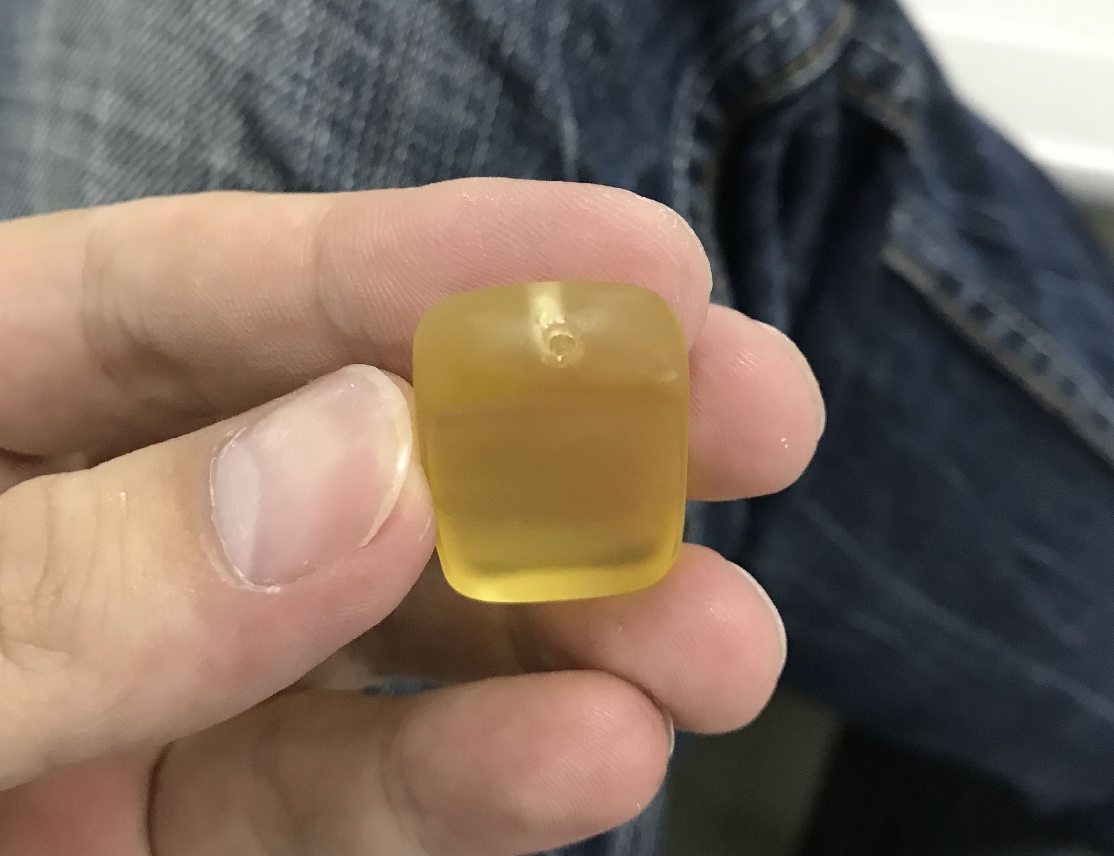 顽主-开一个小金珀做个无事牌小件分享一下抛光小窍门