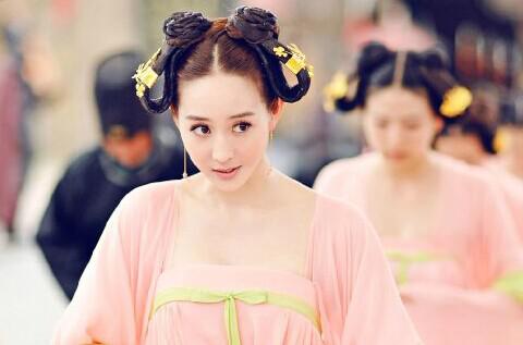 长孙皇后之外唯一被立传的太宗妃，才华横溢，因一首诗而得宠