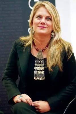 名流｜她如何从洛丽塔变身西班牙王后？