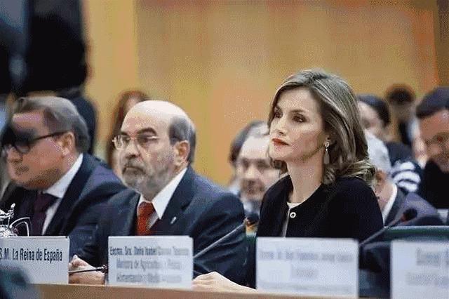 名流｜她如何从洛丽塔变身西班牙王后？