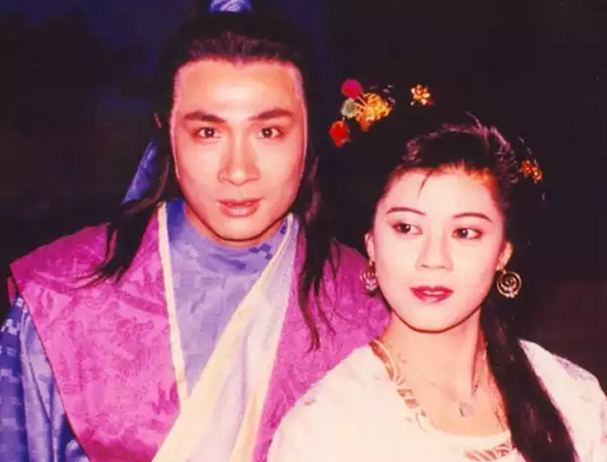 无数人女神,拍*情艳**片未火成麦当劳服务员获赞