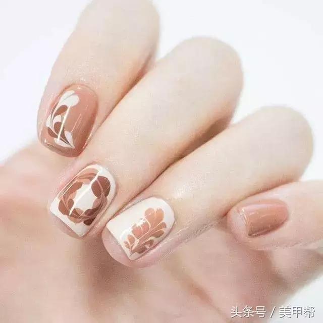 真人美甲款式视频,真实试色美甲