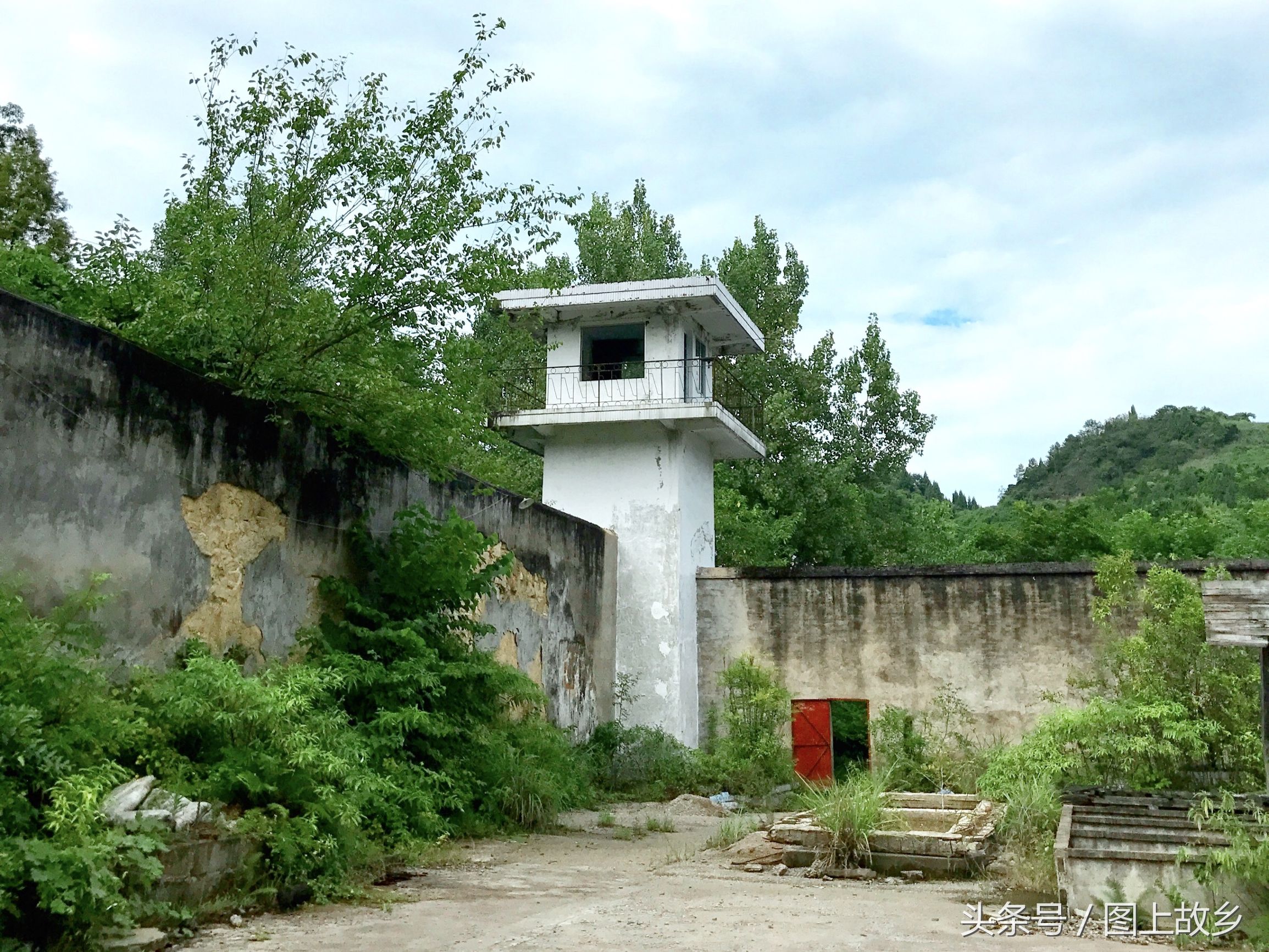 探险重庆废弃监狱,探秘重庆一座废弃监狱