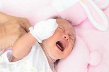 年轻妈妈哺乳,新手妈妈没耐心哺乳怎么办